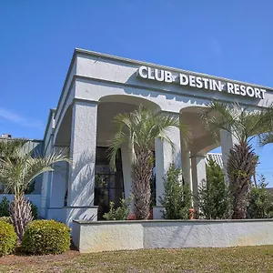 Club Hotel